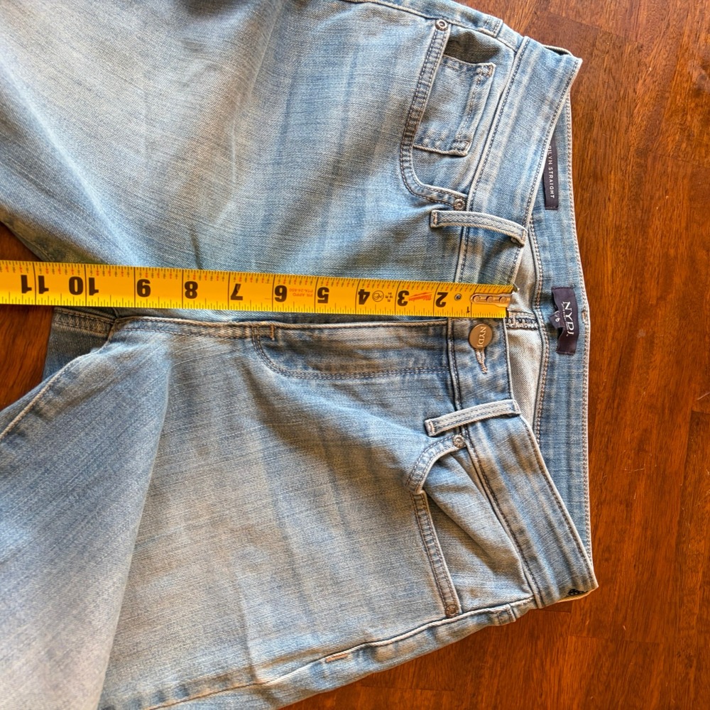 NYDJ Marilyn Straight Jeans Women's Size 6 Light Wash Lift Tuck Stretch - Picture 8 of 9